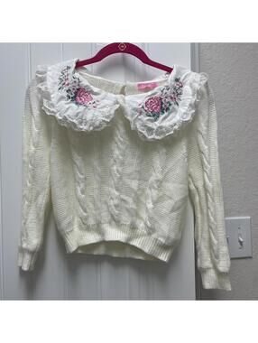 Sugar Thrillz Women's Cream and White Jumper